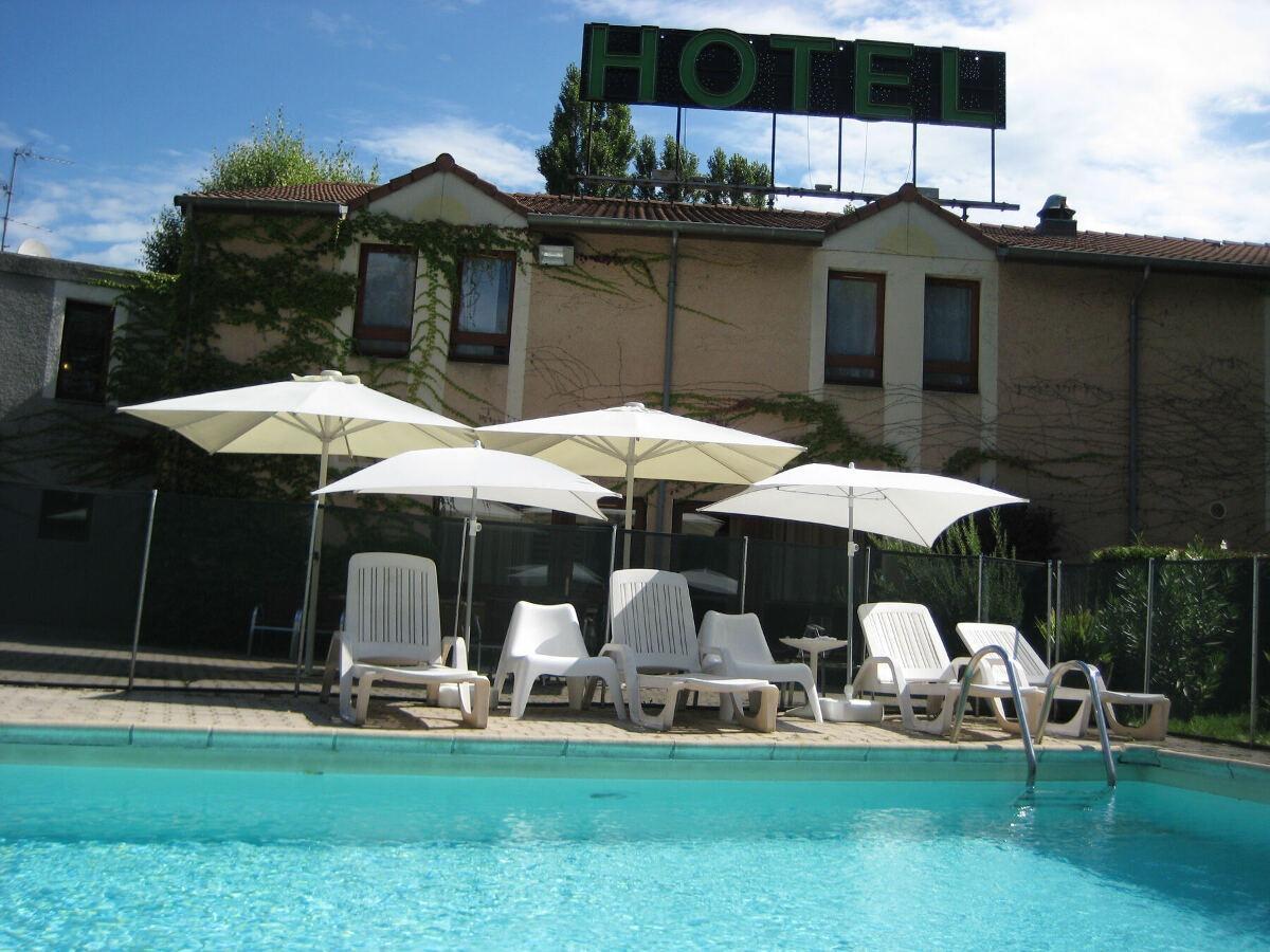 Logis Des Trois Massifs Hotel Claix  Kültér fotó