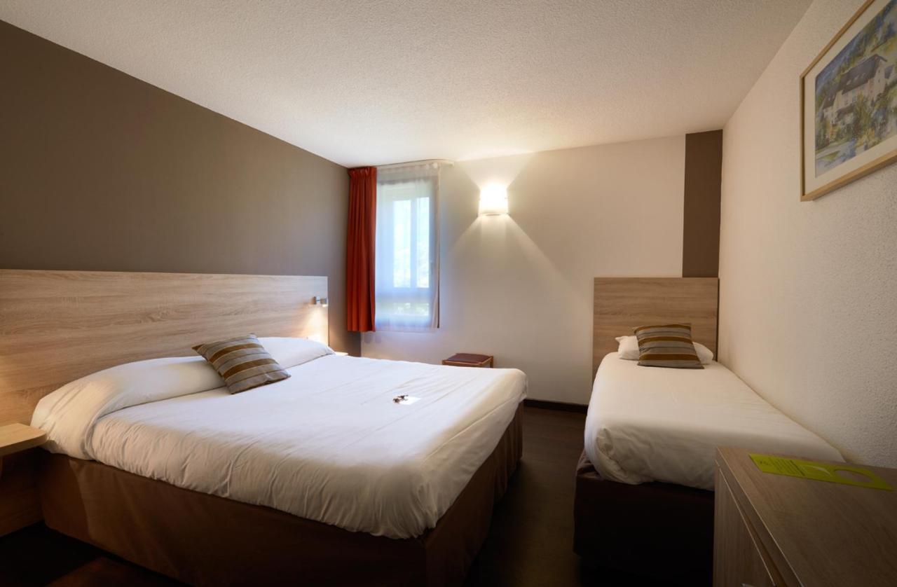 Logis Des Trois Massifs Hotel Claix  Kültér fotó