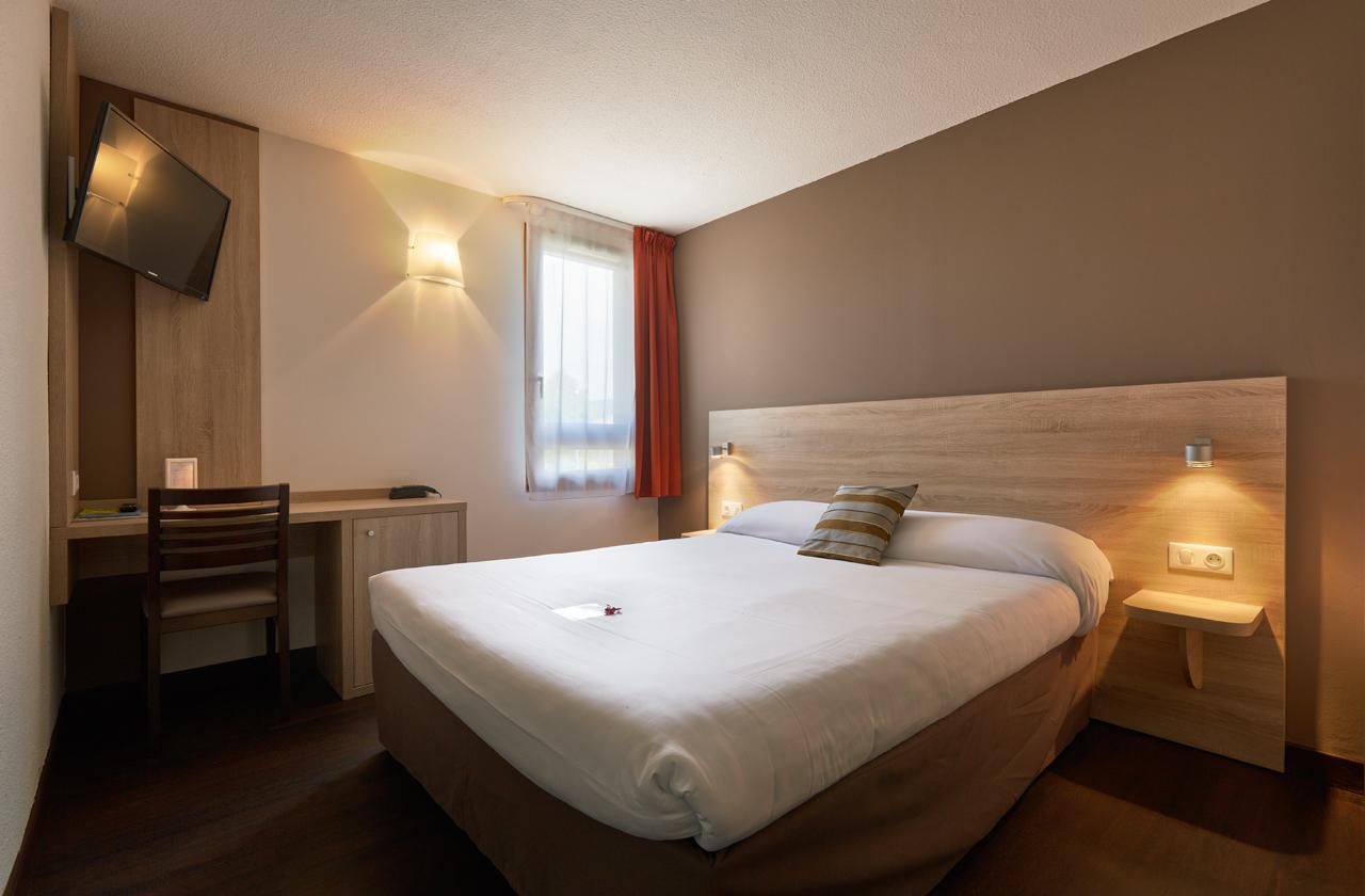 Logis Des Trois Massifs Hotel Claix  Kültér fotó