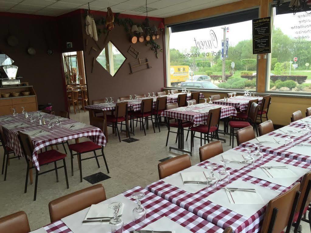 Logis Des Trois Massifs Hotel Claix  Kültér fotó